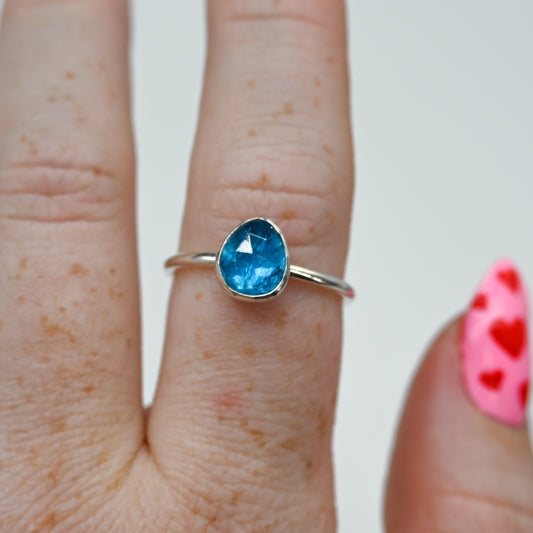 Rose cut neon blue apatite size 8.25