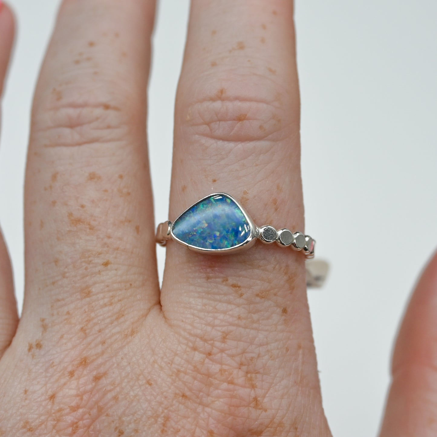 Horizontal Australian opal size 10.25