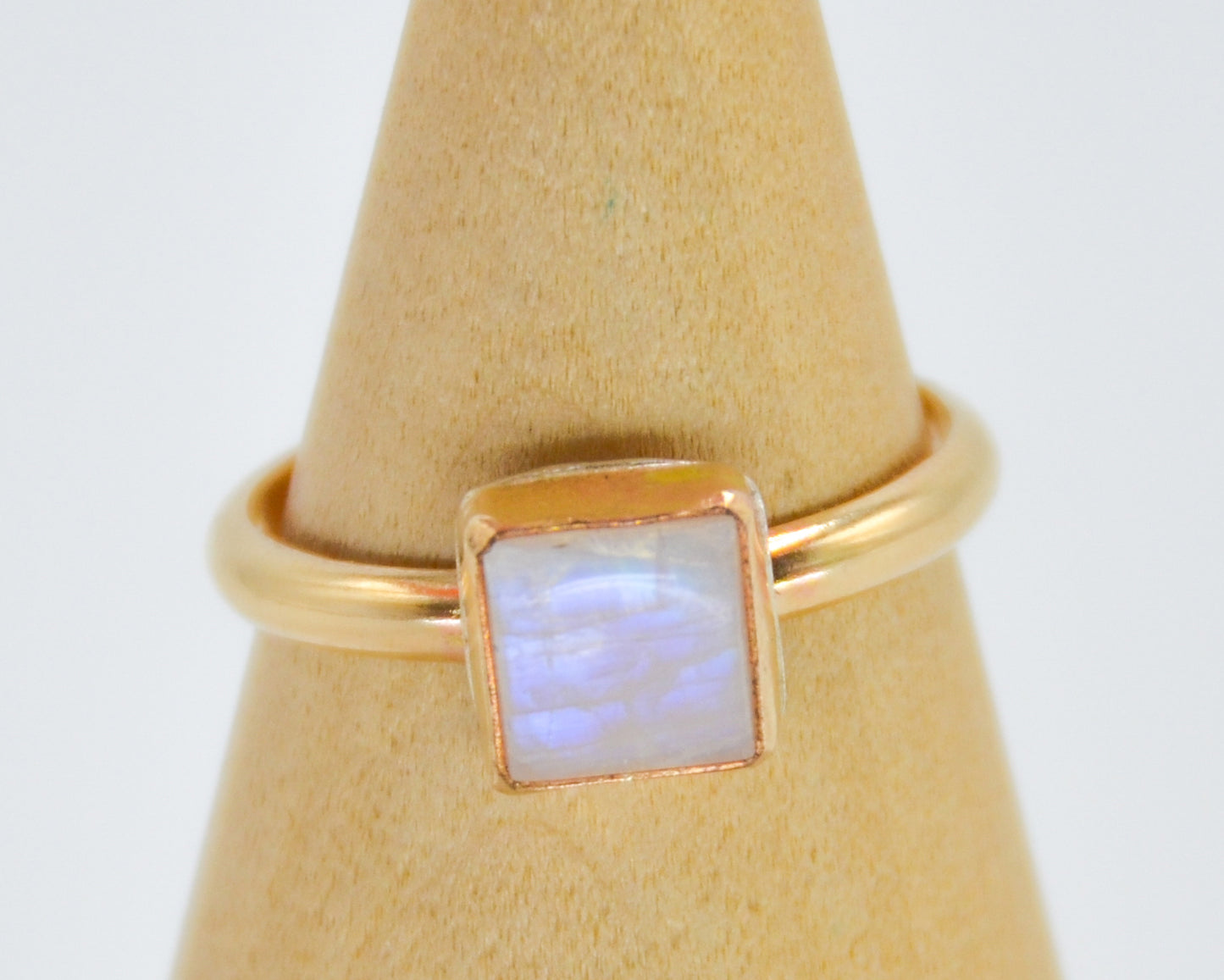 Gold Fill Square Rainbow Moonstone Size 9